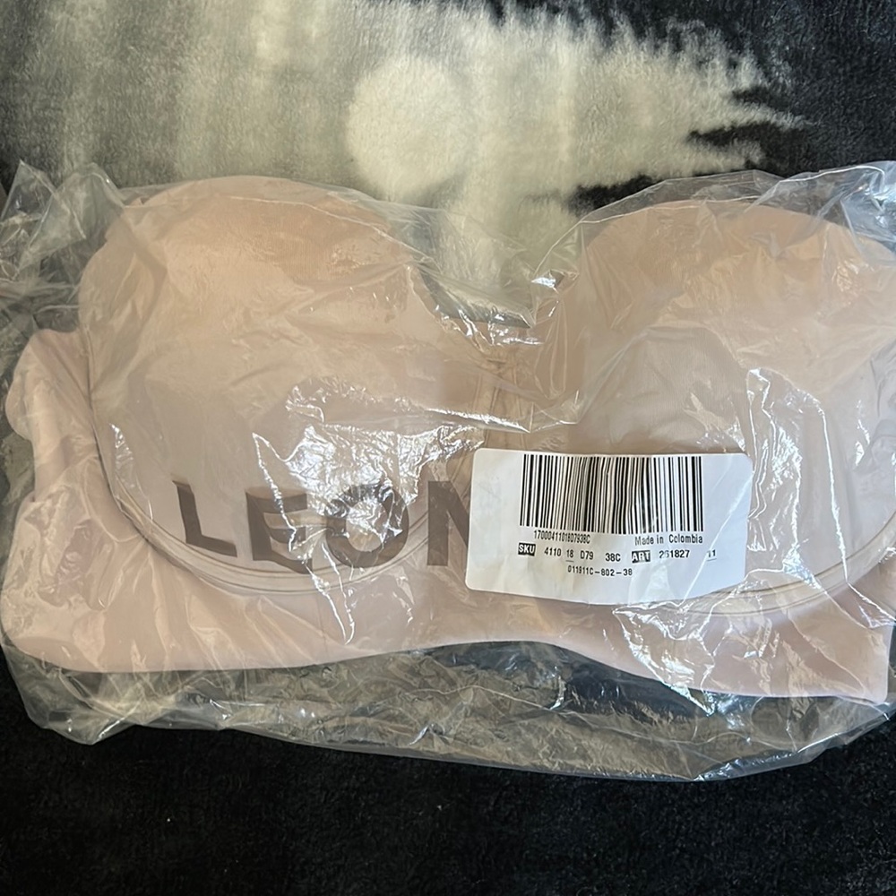 Brand new leonisa strap or strapless bra